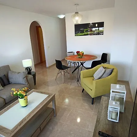 La Perla Sea View, Pool, Parking And Wifi Apartment