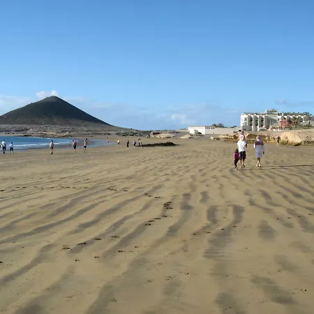 Apartment La Perla Sea View, Pool, Parking And Wifi El Medano (Tenerife)