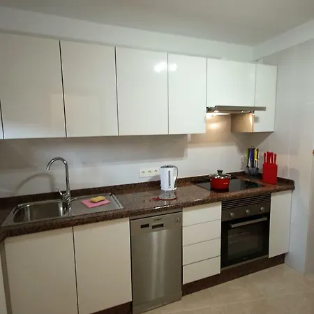Apartment La Perla Sea View, Pool, Parking And Wifi *