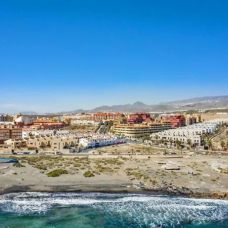 Apartment La Perla Sea View, Pool, Parking And Wifi *